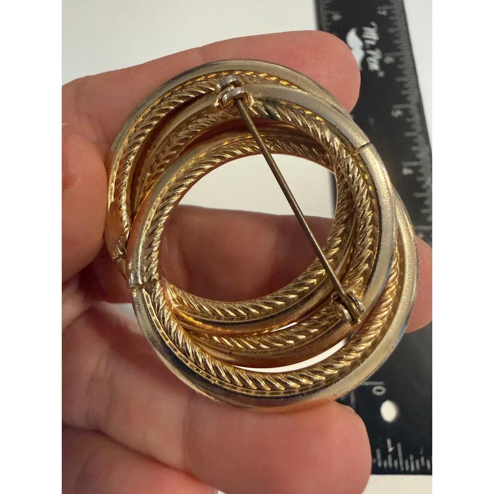 N/A gold tone